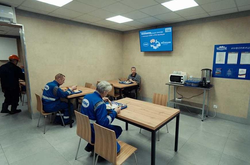 ВИЗ-Сталь продолжает улучшать условия труда и отдыха металлургов